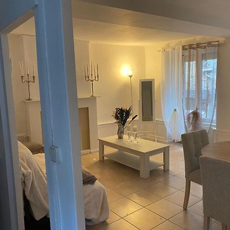 Apartmán La Reine Avranches Exteriér fotografie
